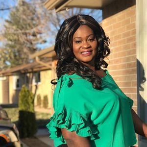 Meet your Posher, Evelyn